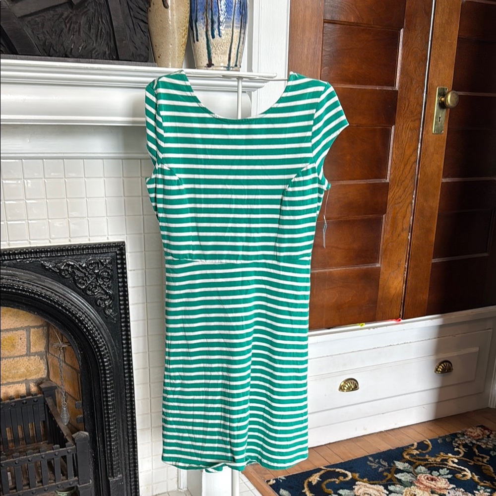 Old Navy Green and White Sheath Dress